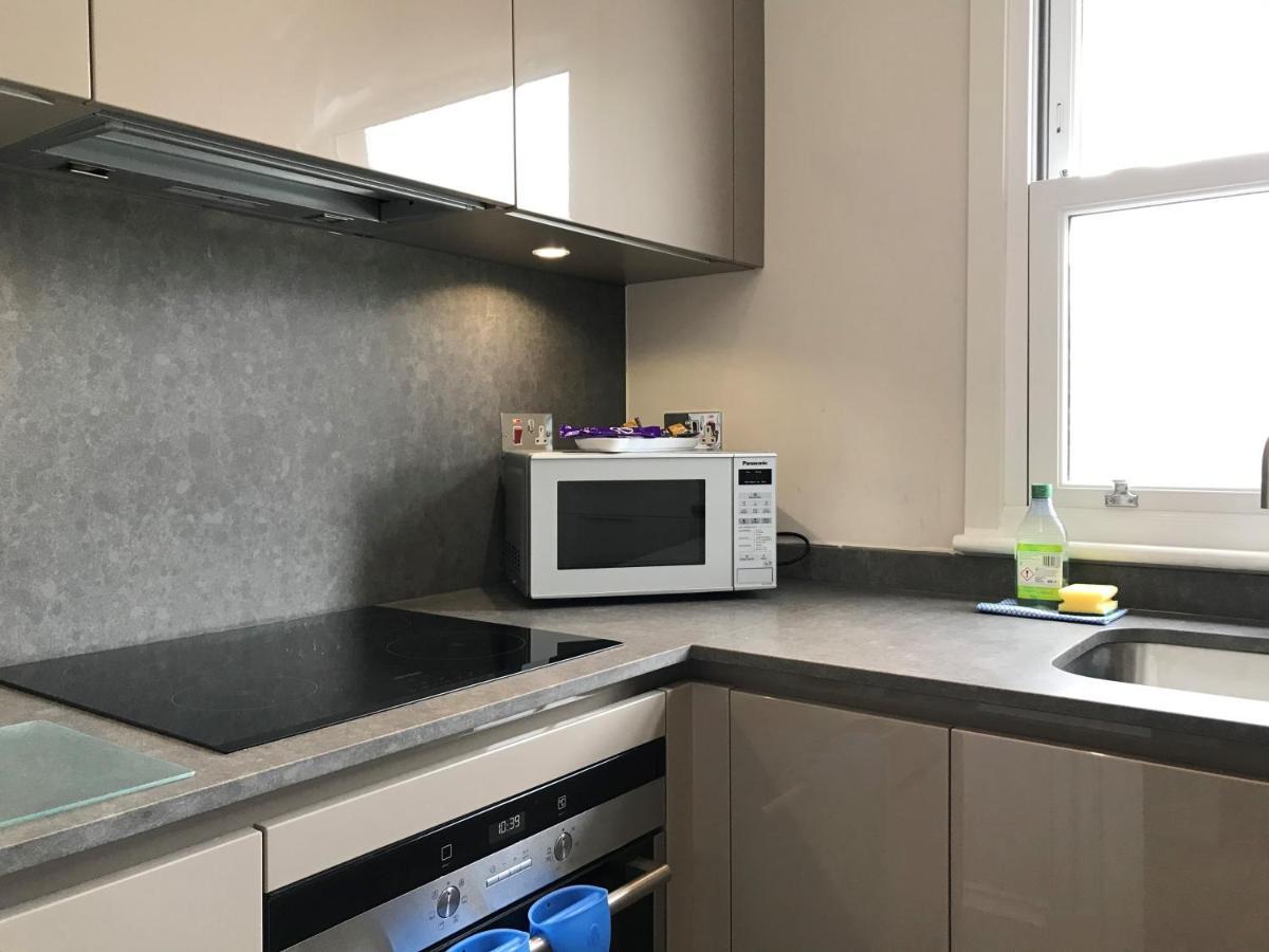 25 Ongar Road By Viridian Apartments Лондон Екстер'єр фото